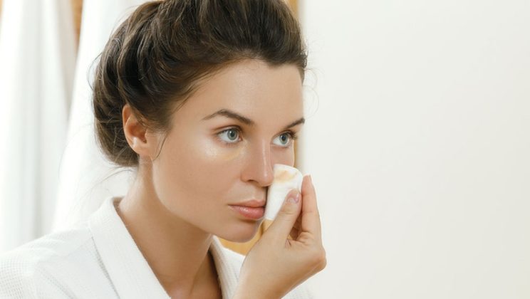 Sai lầm khi chăm sóc da mặt thường gặp nhất là gì?